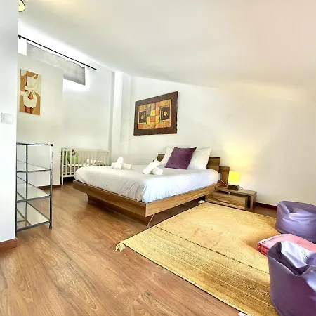 בית נופש Large House Near Beaches & Surf *