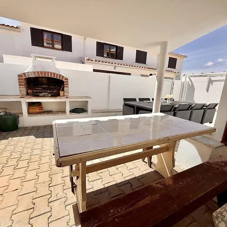 Large House Near Beaches & Surf * אנטוגויה דה באלייה
