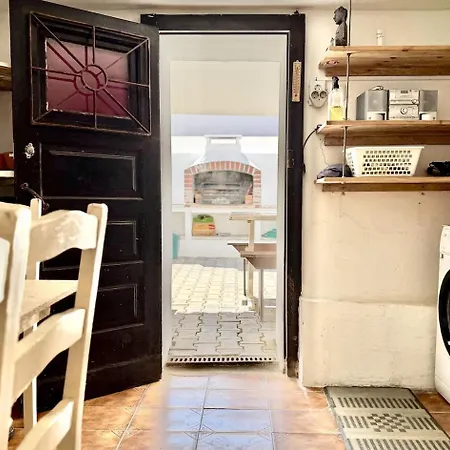 Large House Near Beaches & Surf בית נופש אנטוגויה דה באלייה