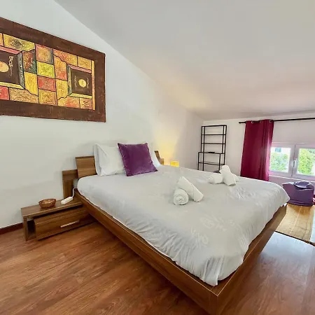 Large House Near Beaches & Surf בית נופש אנטוגויה דה באלייה